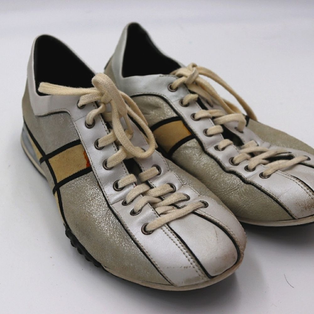 Cole Haan Metallic Silver Athletic Shoes Nike Air Sole 6B D20169